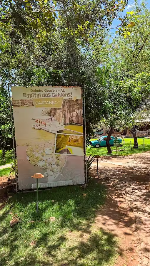 Área de convivência e placa do Castanho